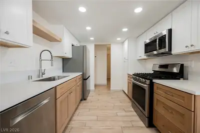 1612 Crest Haven Avenue Kitchen