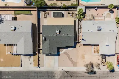 1612 Crest Haven Avenue Aerial View