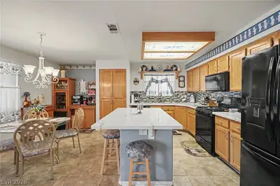 6574 Jordan River Drive Kitchen