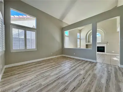8181 West Rochelle Avenue Living Room