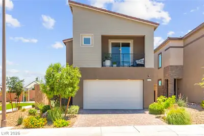 9743 Mojave Mountain Street 