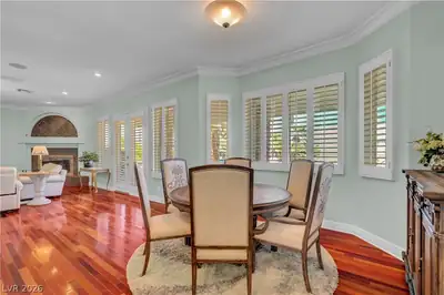 2030 Marina Bay Court Dining Area