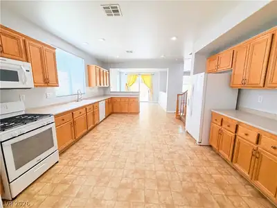 5604 Rocky Ravine Avenue Kitchen