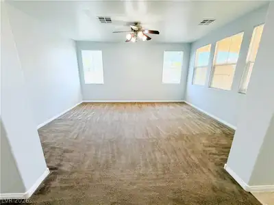 5604 Rocky Ravine Avenue Living Room