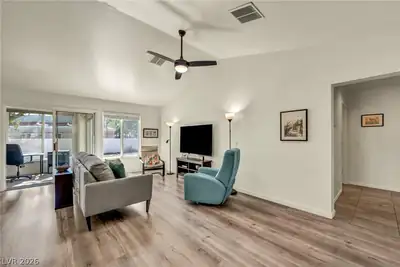 2704 Glencliff Drive Living Room