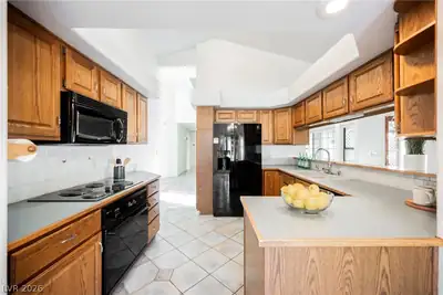 1109 Halite Court Kitchen