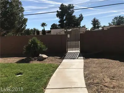 5070 Tara Avenue 115 Yard