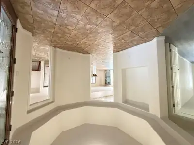 9961 Artistic Walk Avenue Entrance Foyer
