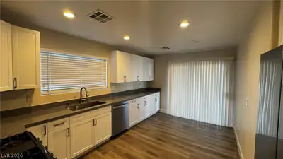 8413 Lost Gold Avenue Kitchen