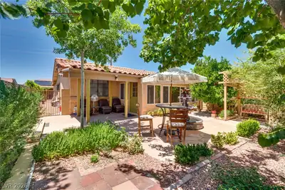 3877 Platis Circle Patio