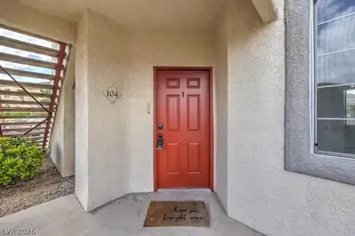 10233 King Henry Avenue 104 Entry