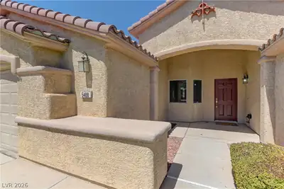 5488 Apron Court Entry