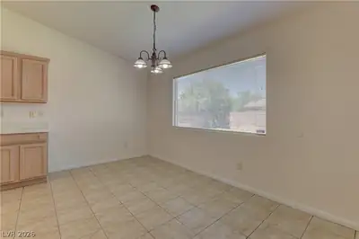 5488 Apron Court Dining Area