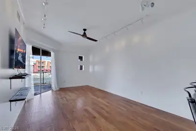 47 East Agate Avenue 204 Living Room