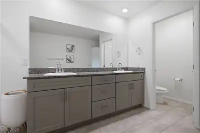 7639 Duran Harbor Lane Primary Bathroom