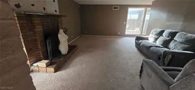 2663 Heritage Drive Living Room