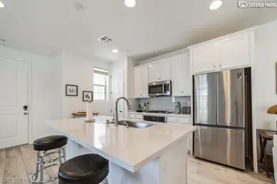 88 Kimberlite Drive Kitchen
