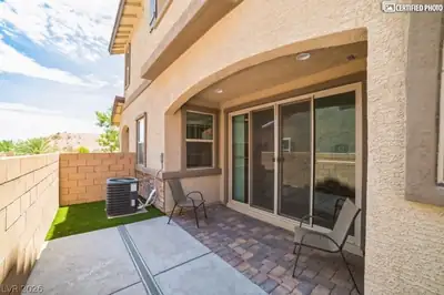 88 Kimberlite Drive Patio