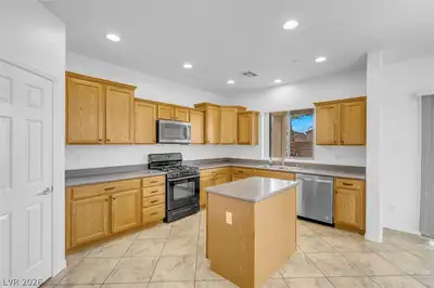 112 Newmiller Street Kitchen