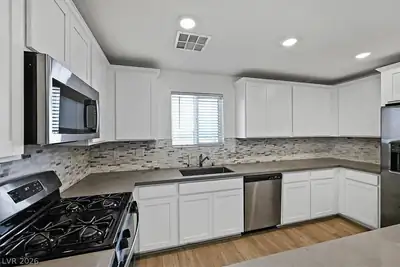 6166 Rathbone Street Kitchen