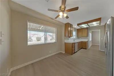 3158 Laurel Avenue, Henderson, NV 89014 Kitchen