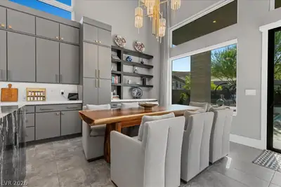 10806 White Clay Drive Dining Area