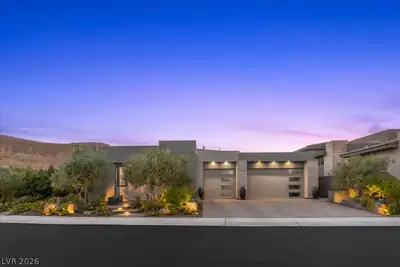 10806 White Clay Drive Las Vegas, NV 89135
