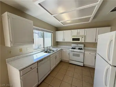2821 Norfolk Avenue Kitchen