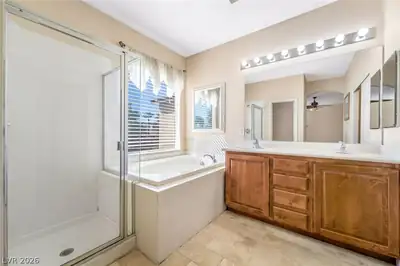 6041 Sundial Crest Court Primary Bathroom