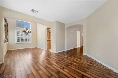 6041 Sundial Crest Court Living Room
