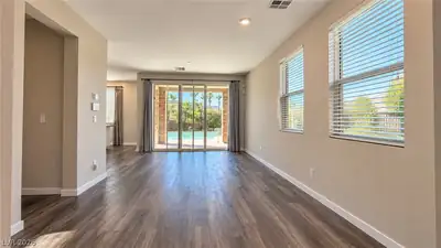 35 Strada Fontana Living Room