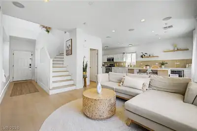 10147 Dragons Meadow Court, Las Vegas