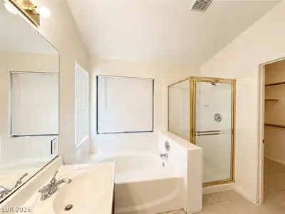 9343 West Viking Road Primary Bathroom