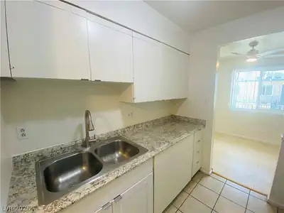 3762 Royal Crest Street 6 Kitchen