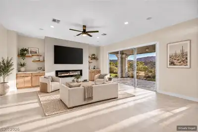 4555 Riva De Romanza Street Living Room
