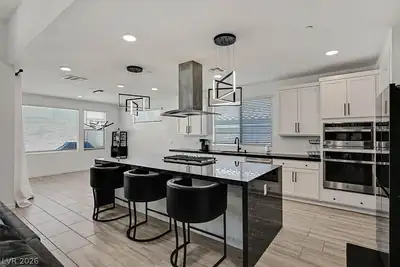 10284 Arrow Range Avenue Kitchen