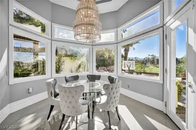 1521 Champion Hills Lane Dining Area