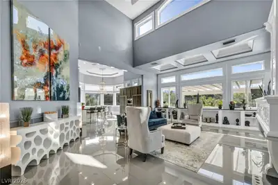 1521 Champion Hills Lane Living Room