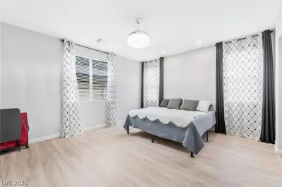 7329 Bedazzle Street Primary Bedroom