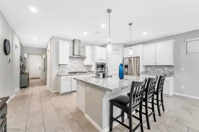 7329 Bedazzle Street Kitchen