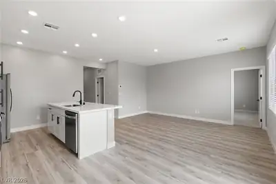 3229 Basin Desert Street Kitchen