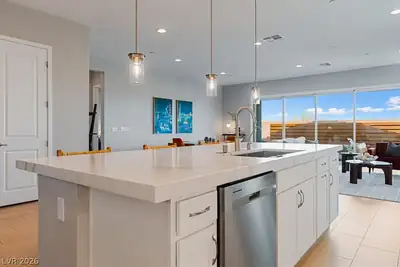 102 Amalfi Coast Way Kitchen