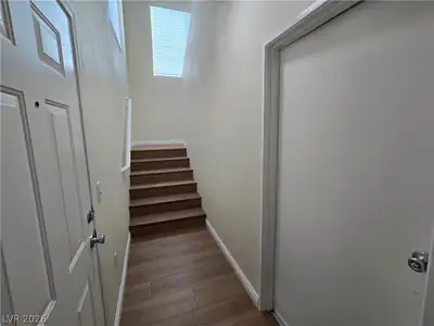 9975 Peace Way 2157 Stairs
