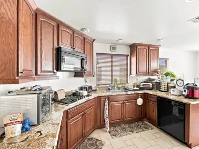1473 Pinner Court 102 Kitchen