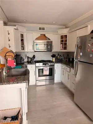 3225 Casey Drive 103 Kitchen