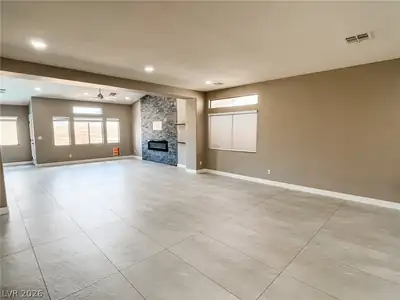 1100 Casady Hollow Avenue Living Room