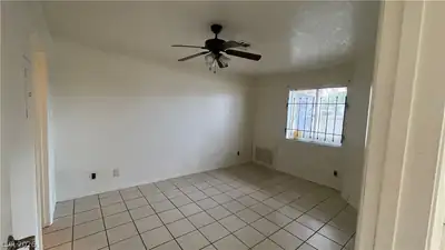 3604 Di Salvo Drive 122 Bedroom