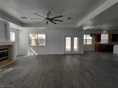 4798 Luna Ridge Court Living Room