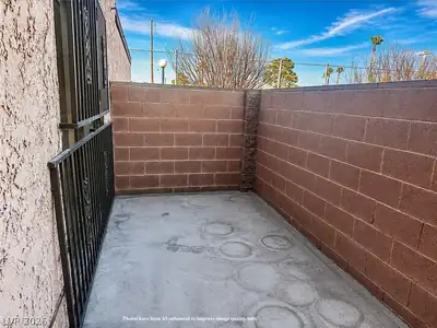 4338 North Caliente Street 15 Patio