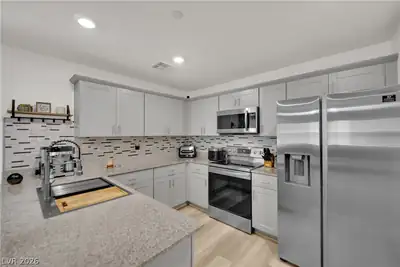 2844 Mariner Turquoise Lane 1 Las Vegas, NV 89183